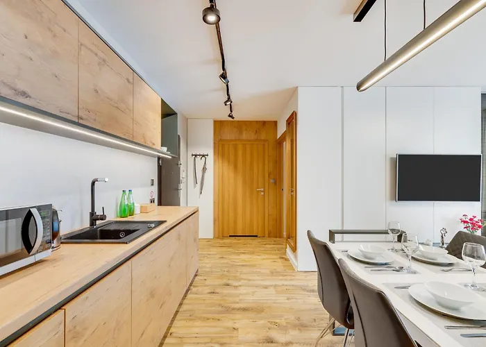 شقة Altstadt-wohnung Chmielna Park By Interhome *