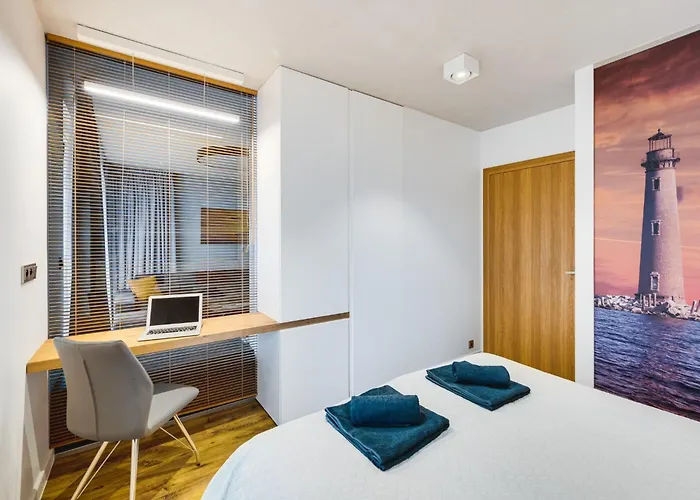 Altstadt-wohnung Chmielna Park By Interhome *
