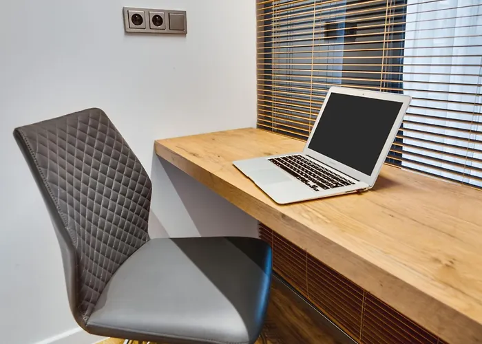 Altstadt-wohnung Chmielna Park By Interhome شقة